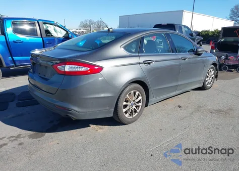 2016 Ford Fusion S z USA, uszkodzony, nr VIN 3FA6P0G71GR205562